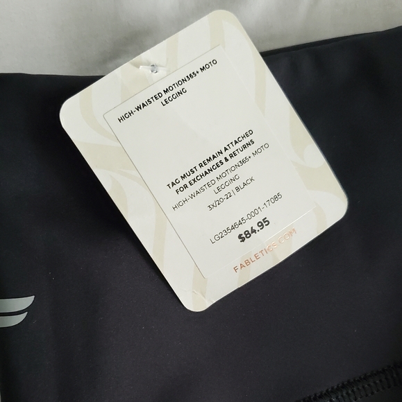 NWT Fabletics Moto Leggings 7/8 - Picture 3 of 5